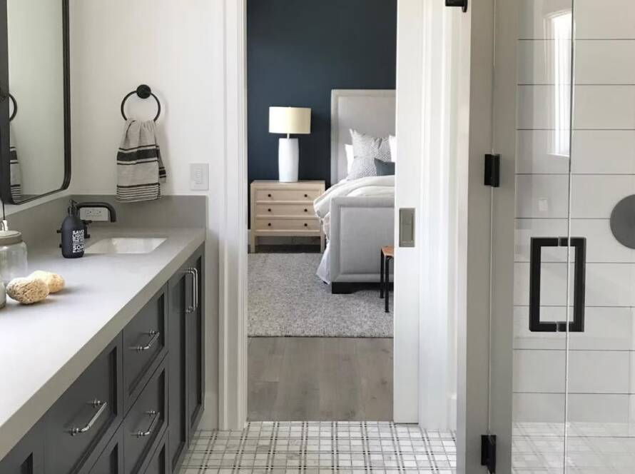 jack & jill bathroom ideas