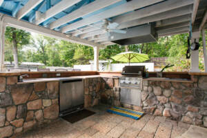 outdoor kitchen